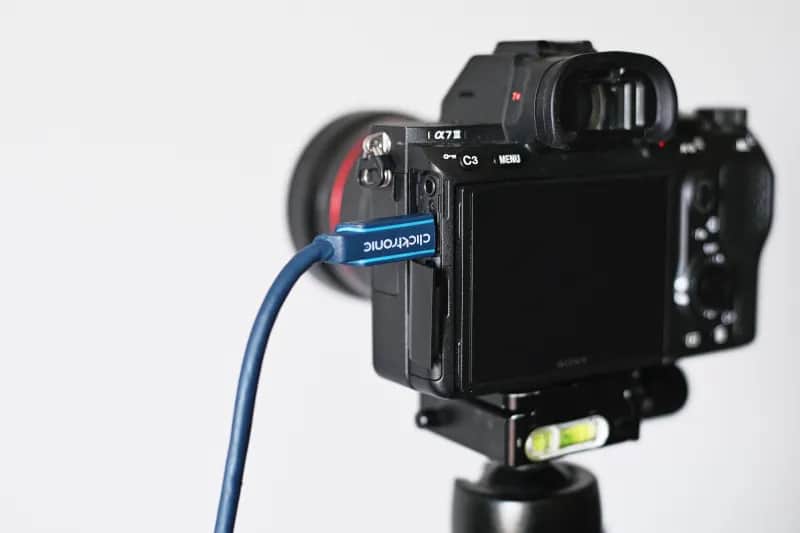 Jak zgrać zdjęcia z aparatu Sony na komputer bez problemów?