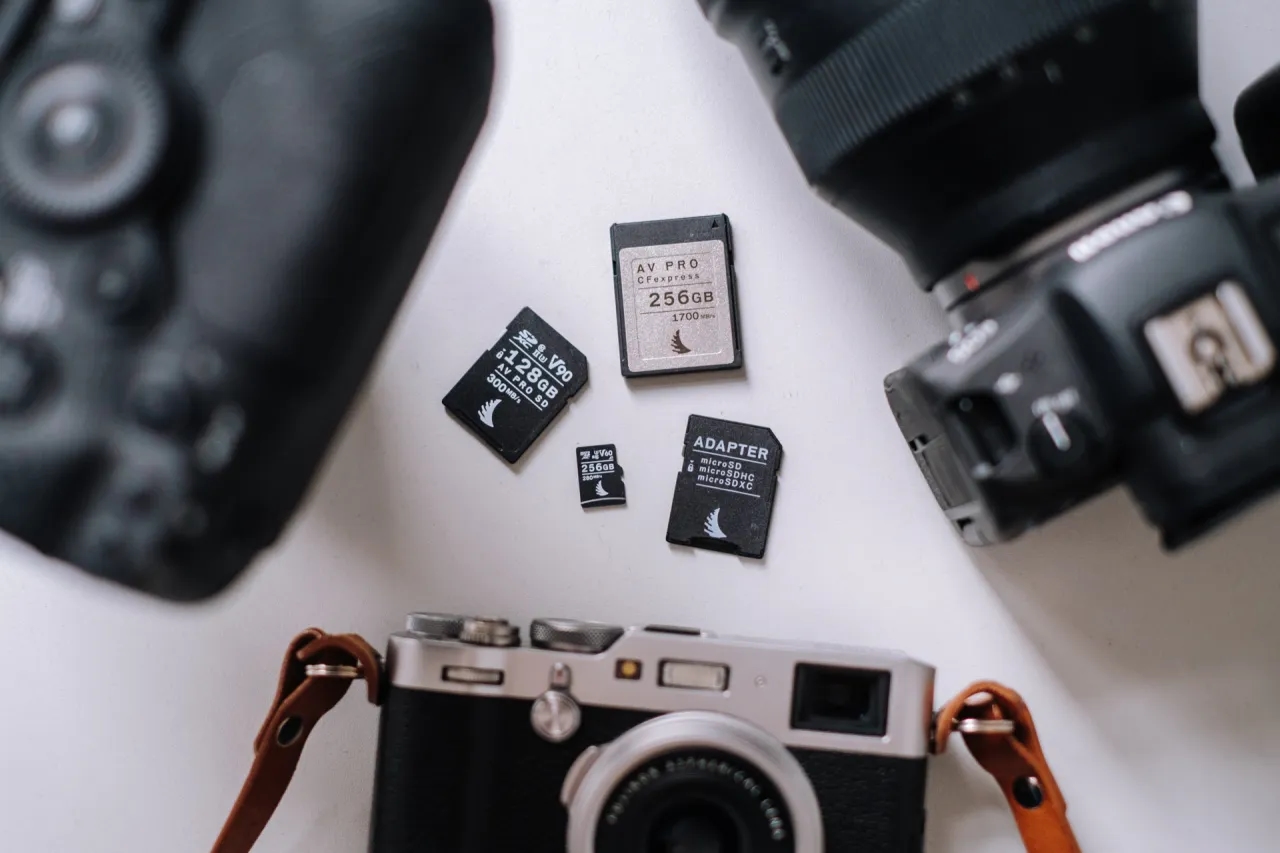 Jaką kartę do aparatu wybrać, aby uniknąć problemów z nagrywaniem?