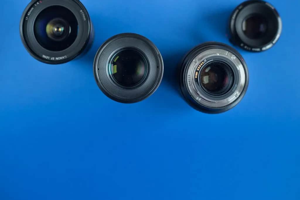 Obiektyw 35mm czy 50mm - który wybór uratuje Twoje zdjęcia?