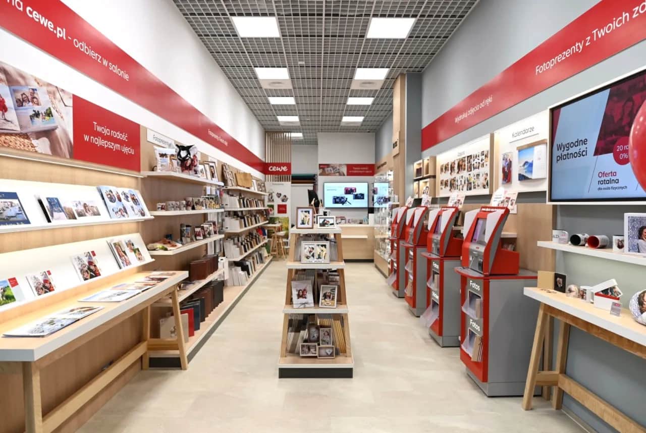 Gdzie wywołać zdjęcia w Krakowie? Sprawdź najlepsze miejsca i usługi