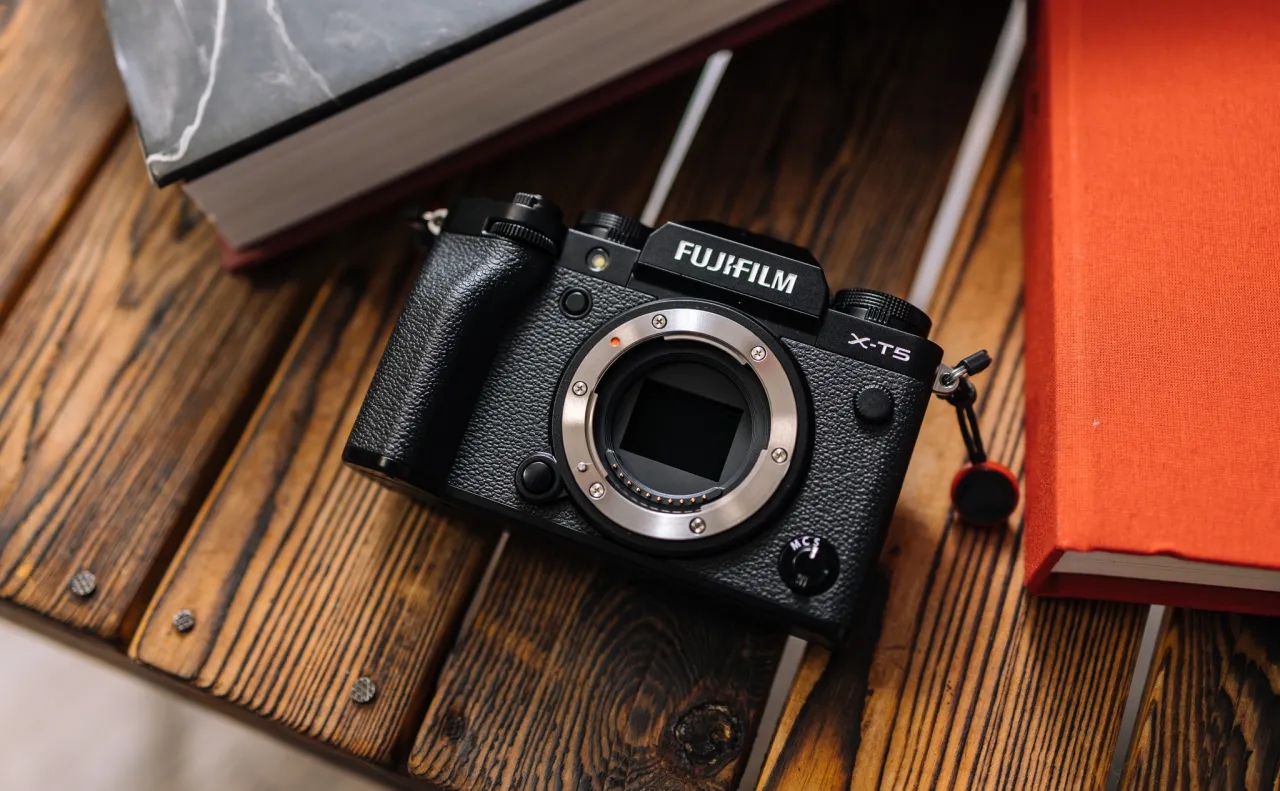 Jaki aparat do zdjęć wybrać, by uniknąć rozczarowania?