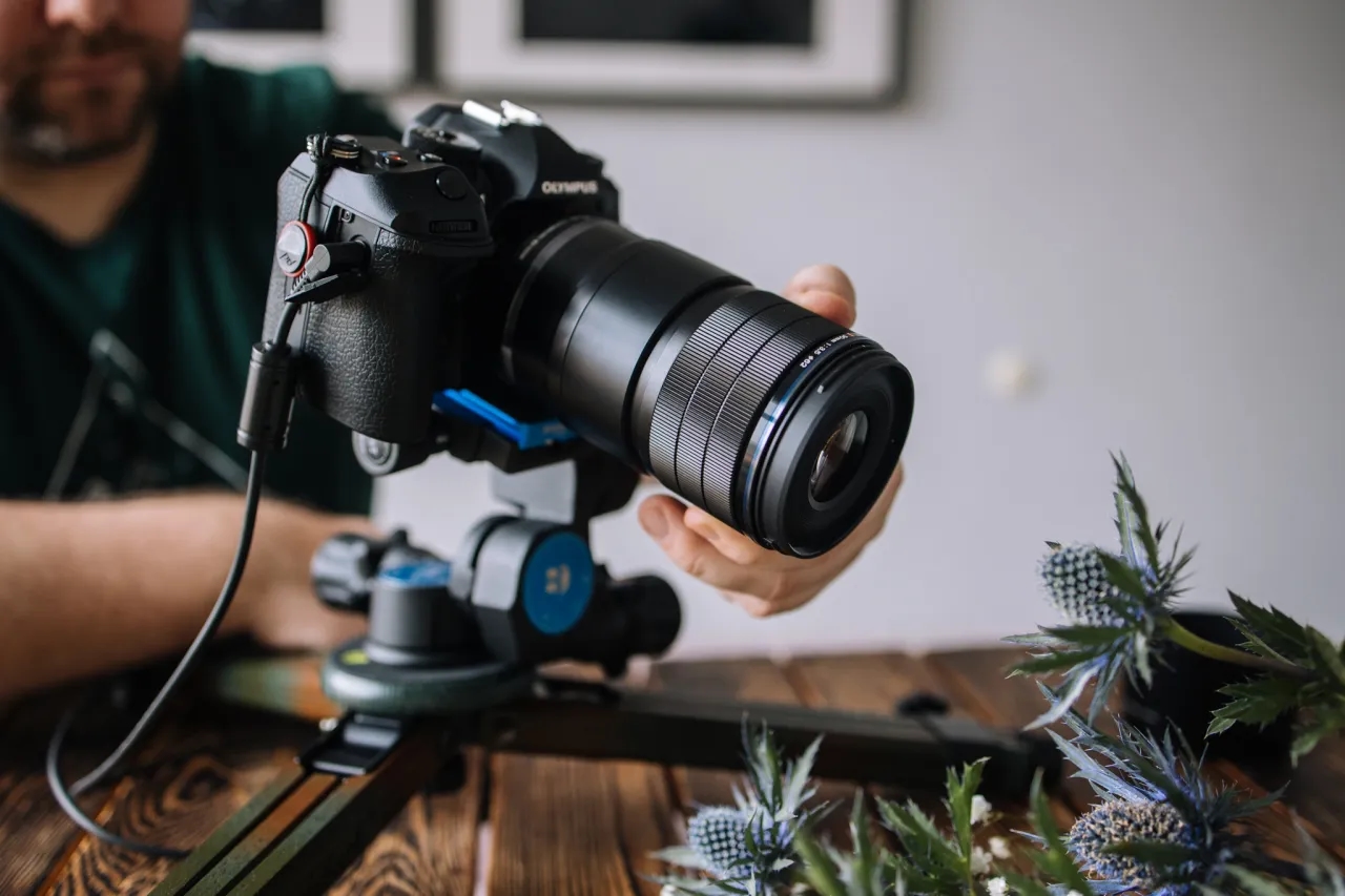 Jaki obiektyw do makrofotografii - wybierz najlepszy dla siebie